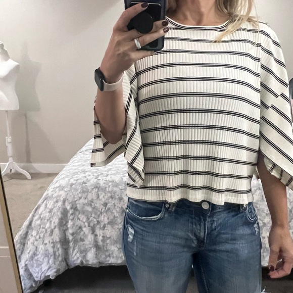 Willow Root Small Crop Shirt Statement Sleeves, Split Sleeve - Black Stripes - Picture 2 of 12